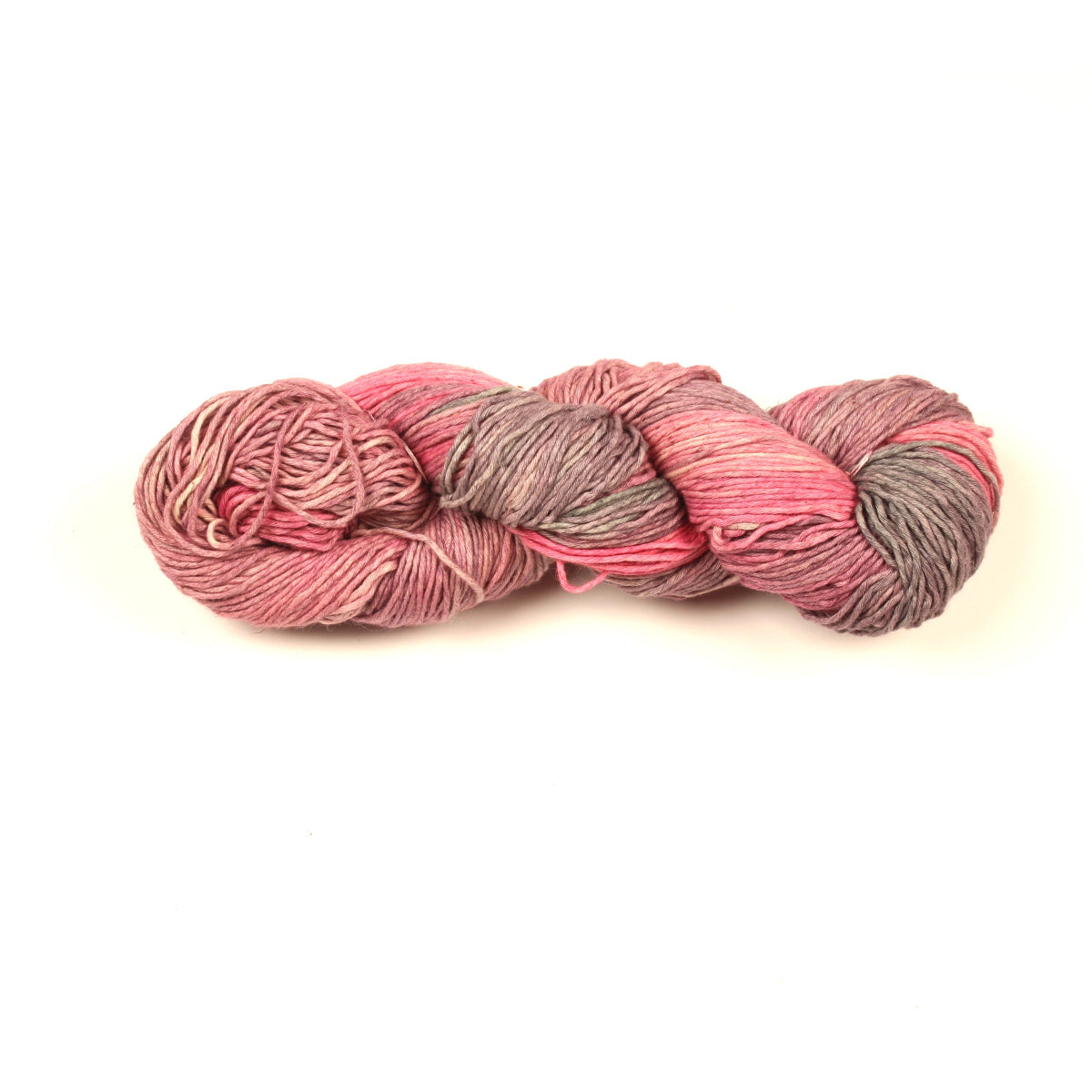 Hand-dyed Cotton Linen Yarn – “Chestnut Flame” shade in brown and reddish tones, soft natural yarn.